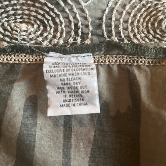 Johnny Was Terraza Camo-Print‎ Embroidered Sleeveless Cotton Shirt Tank Top - Picture 13 of 14